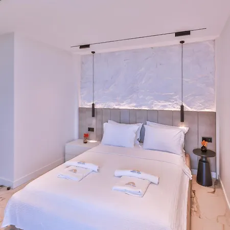 Serenity Pearl Hotel *