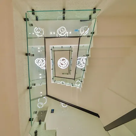 Serenity Pearl Hotel *